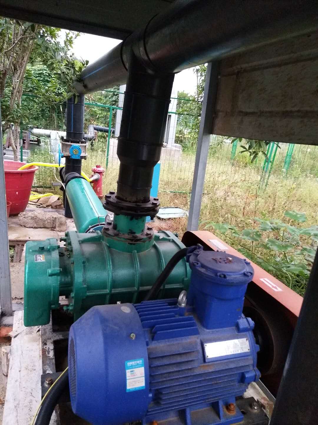 湖南客戶沼氣風(fēng)機(jī)GHSR175M現(xiàn)場(chǎng)